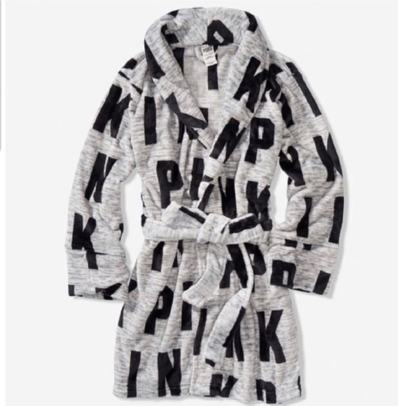 PINK Robe - Picture 1 of 3